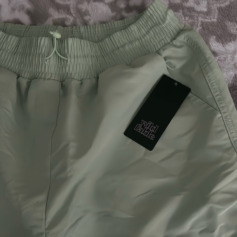 Green cargo pants